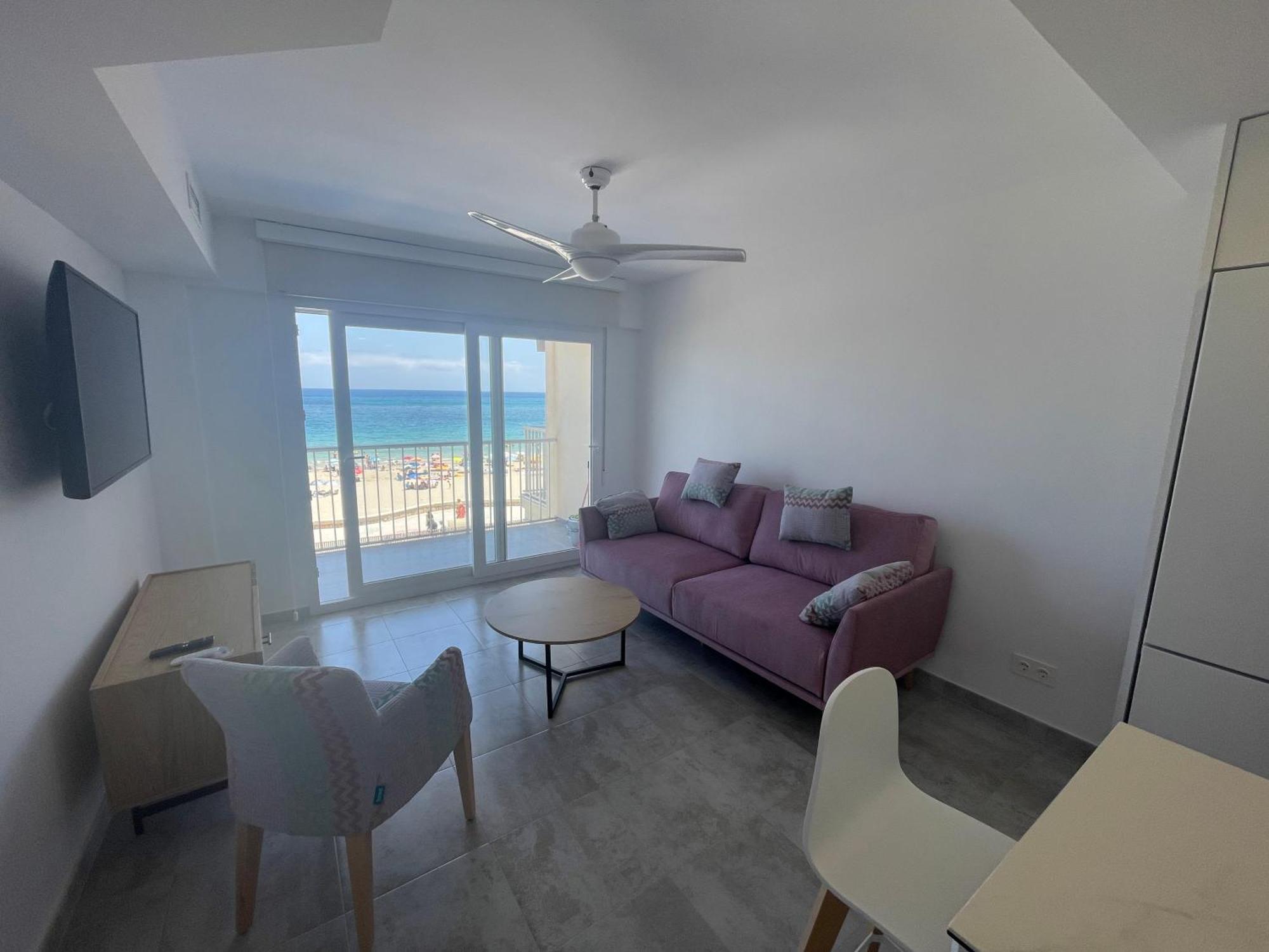 Medi Playa Primera Linea Con Piscina Calp Exterior foto